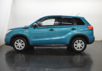 Подержанный автомобиль Suzuki Vitara 2018 года (8 фото)