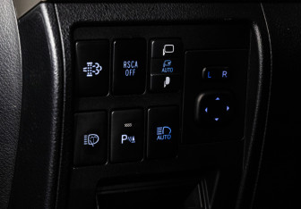 Подержанный автомобиль Toyota Land Cruiser Suv 2018 года (22 фото)