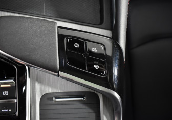 Подержанный автомобиль Changan UNI-T 2023 года (18 фото)