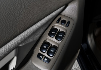 Подержанный автомобиль Volvo XC90 2011 года (10 фото)