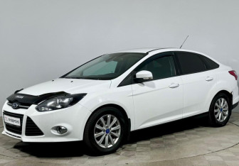 Подержанный автомобиль Ford Focus Sedan 2013 года (2 фото)