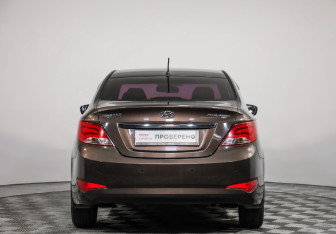 Подержанный автомобиль Hyundai Solaris Sedan 2014 года (6 фото)
