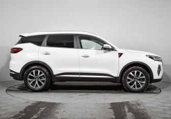 Подержанный автомобиль Chery Tiggo 7 Pro Max 2023 года (4 фото)