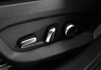 Подержанный автомобиль Exeed VX 2023 года (17 фото)