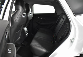 Подержанный автомобиль Omoda C5 2024 года (12 фото)