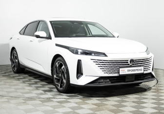 Подержанный автомобиль Changan Lamore 2023 года (3 фото)