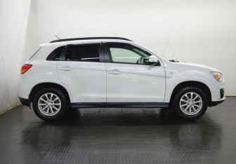 Подержанный автомобиль Mitsubishi ASX 2013 года (4 фото)