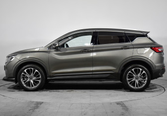 Подержанный автомобиль Geely Coolray 2022 года (8 фото)