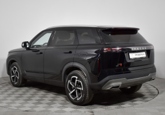 Подержанный автомобиль Jaecoo J7 2024 года (7 фото)