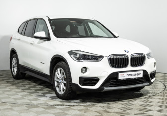 Подержанный автомобиль BMW X1 2015 года (3 фото)