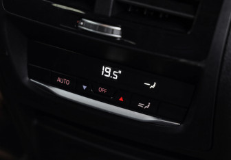 Подержанный автомобиль BMW X3 2020 года (33 фото)