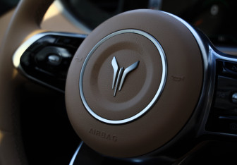 Подержанный автомобиль Voyah Free 2023 года (13 фото)