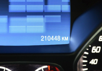 Подержанный автомобиль Ford Kuga 2014 года (15 фото)