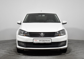 Подержанный автомобиль Volkswagen Polo Sedan 2018 года (2 фото)