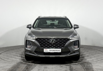 Подержанный автомобиль Hyundai Santa Fe 2019 года (2 фото)