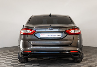 Подержанный автомобиль Ford Mondeo Sedan 2016 года (6 фото)