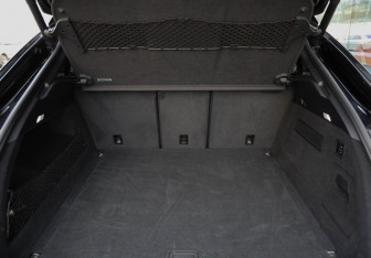 Подержанный автомобиль Porsche Cayenne 2020 года (30 фото)