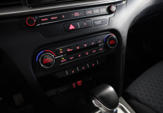 Подержанный автомобиль Kia Ceed Hatchback 2019 года (13 фото)