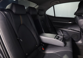 Подержанный автомобиль Toyota Camry Sedan 2021 года (11 фото)