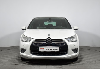 Подержанный автомобиль Citroen DS4 2012 года (2 фото)