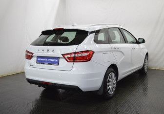 Подержанный автомобиль LADA (ВАЗ) Vesta Wagon 2020 года (5 фото)