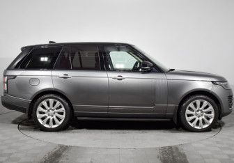 Подержанный автомобиль Land Rover Range Rover 2018 года (4 фото)