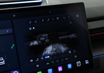 Подержанный автомобиль Jetour Dashing 2023 года (18 фото)