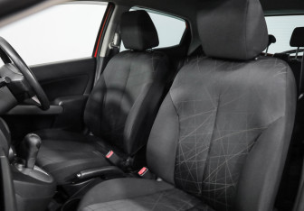 Подержанный автомобиль Mazda Demio 2012 года (19 фото)