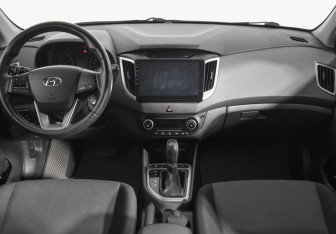 Подержанный автомобиль Hyundai Creta 2017 года (13 фото)