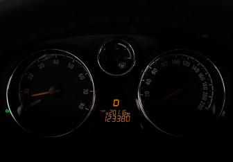 Подержанный автомобиль Opel Antara 2014 года (25 фото)