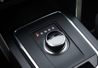 Подержанный автомобиль Land Rover Discovery Sport 2018 года (21 фото)