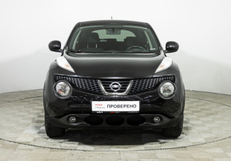 Подержанный автомобиль Nissan Juke 2014 года (2 фото)