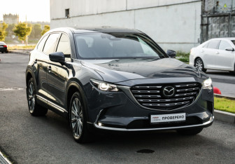 Подержанный автомобиль Mazda CX-9 2022 года (5 фото)