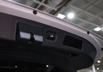 Подержанный автомобиль Hyundai Santa Fe 2021 года (31 фото)