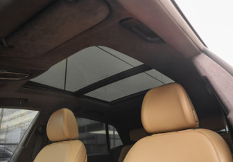 Подержанный автомобиль Audi Q8 2019 года (31 фото)