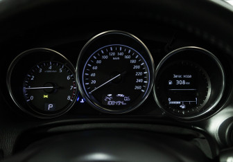 Подержанный автомобиль Mazda CX-5 2012 года (12 фото)