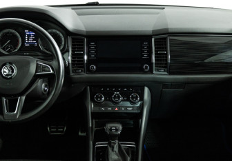 Подержанный автомобиль Skoda Kodiaq 2017 года (14 фото)