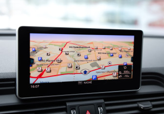 Подержанный автомобиль Audi Q5 2019 года (15 фото)