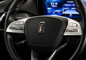 Подержанный автомобиль FAW Bestune T77 2023 года (14 фото)