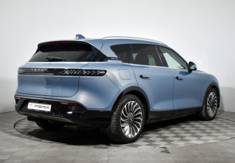 Подержанный автомобиль Voyah Free 2023 года (5 фото)