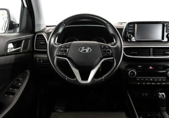 Подержанный автомобиль Hyundai Tucson 2018 года (12 фото)