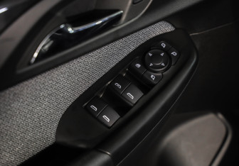 Подержанный автомобиль Chevrolet TrailBlazer 2021 года (22 фото)