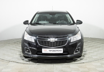 Подержанный автомобиль Chevrolet Cruze Hatchback 2013 года (2 фото)