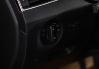 Подержанный автомобиль Skoda Octavia Liftback 2016 года (19 фото)