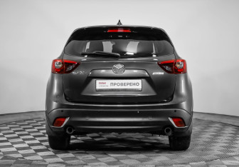Подержанный автомобиль Mazda CX-5 2015 года (6 фото)