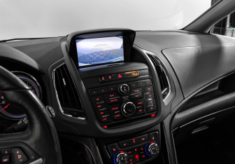 Подержанный автомобиль Opel Zafira Compactvan 2014 года (18 фото)