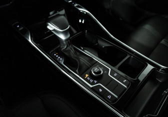 Подержанный автомобиль Kia Sorento 2023 года (20 фото)