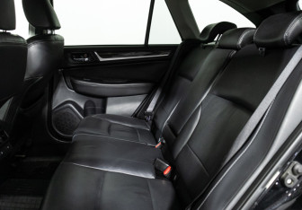 Подержанный автомобиль Subaru Outback Wagon 2016 года (10 фото)