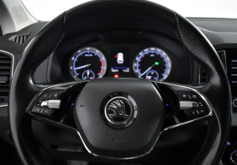 Подержанный автомобиль Skoda Karoq 2020 года (18 фото)