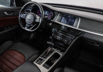 Подержанный автомобиль Kia Optima Sedan 2018 года (9 фото)